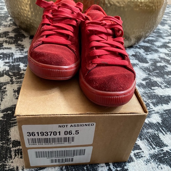 Shoes - Picture 4 of 4